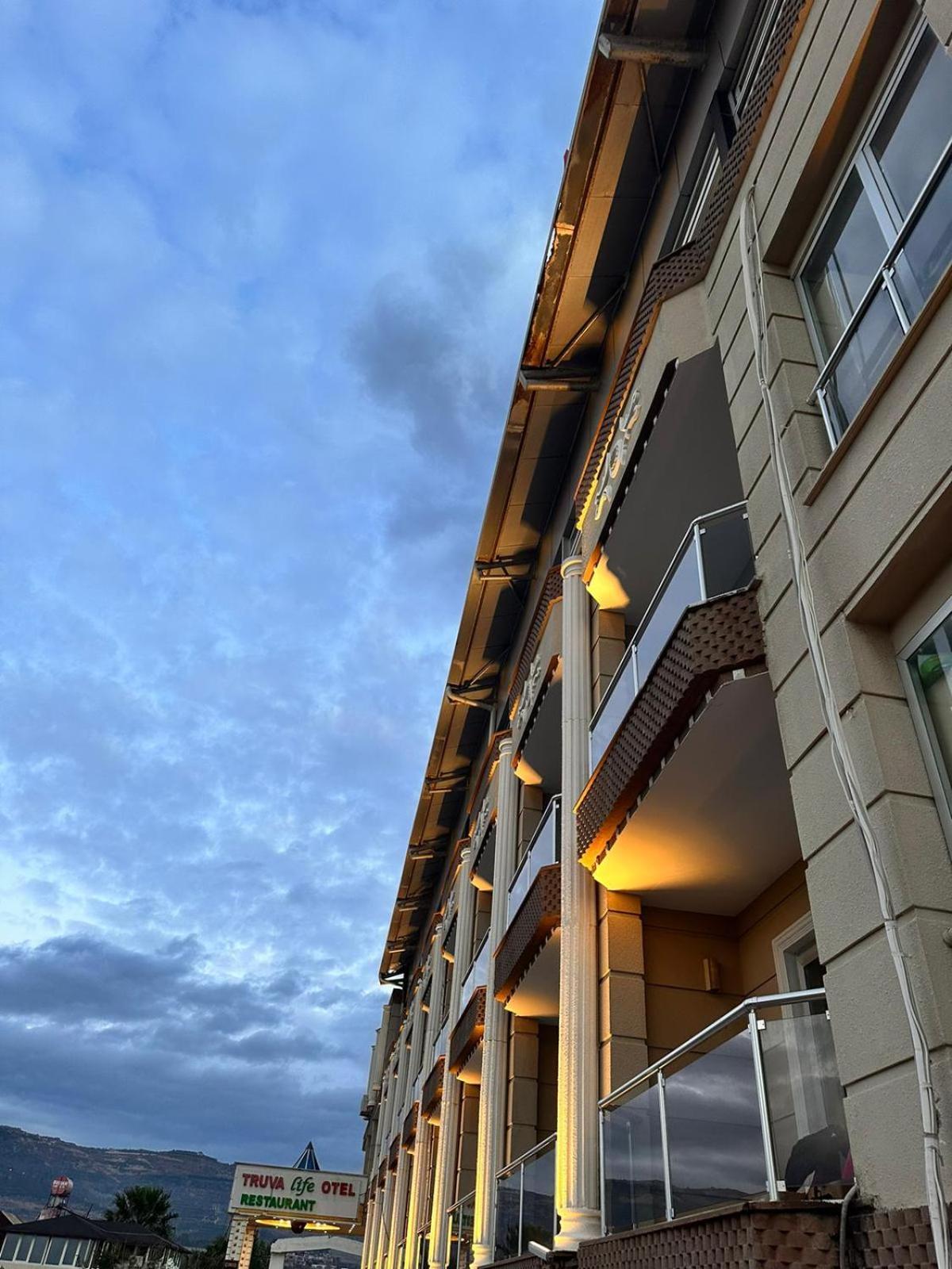 Truva Life Hotel Samandag Exteriér fotografie